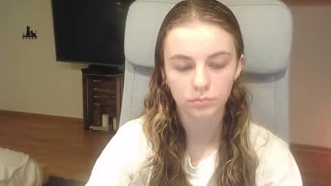 AriaCreazy online show from 14, 10, 2025