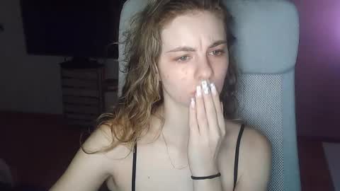 AriaCreazy online show from 2, 4, 2026