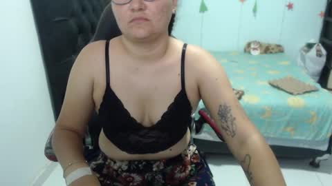 ...Ariana... online show from 19, 12, 2024