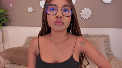 Snapshot of ariafoster chatting on 4, 12, 2025 Aria Foster online show from 4, 12, 2025