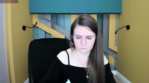 Snapshot of ariagrays chatting on 6, 10, 2025 AriaGray online show from 6, 10, 2025