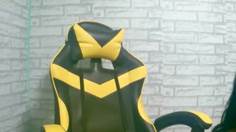 Snapshot of ariah13 chatting on 17, 5, 2026 ariah13 online show from 17, 5, 2026