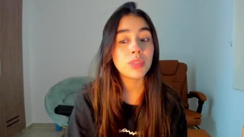 Aria Montgomery online show from 24, 2, 2025