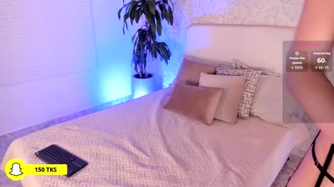 Snapshot of ariamuse chatting on 24, 10, 2025 Aria online show from 24, 10, 2025