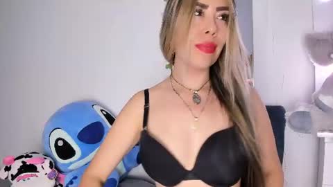 Snapshot of ariana_belucci chatting on 28, 6, 2026 Ariana online show from 28, 6, 2026