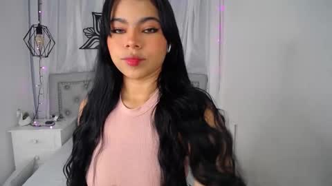 Snapshot of ariana_ceballos chatting on 23, 2, 2025 ARIANA online show from 23, 2, 2025