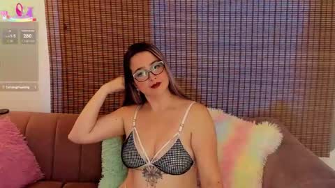 Ariana Cruz online show from 8, 5, 2026