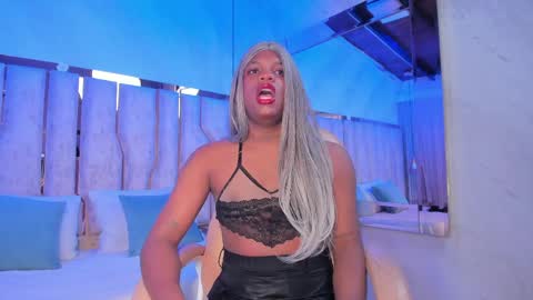 ariana_grande233 online show from 30, 3, 2026