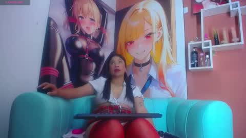 Snapshot of ariana_hill_ chatting on 18, 10, 2025 ariana_hill_ online show from 18, 10, 2025