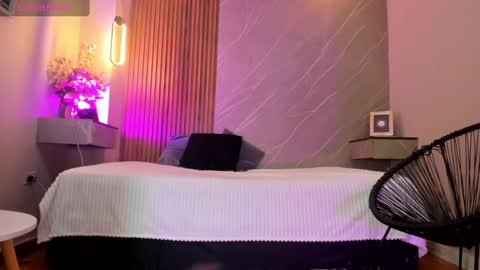 Ariana online show from 1, 10, 2025