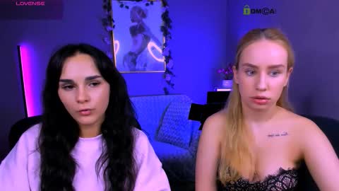 Snapshot of ariana_ross7 chatting on 11, 10, 2025 ariana_ross7 online show from 11, 10, 2025