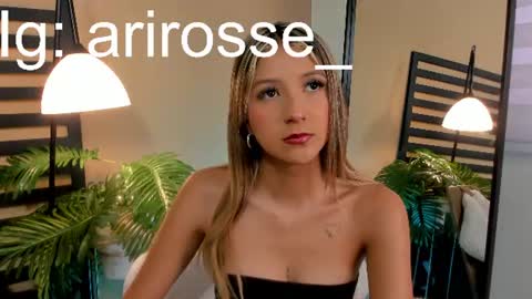 Snapshot of ariana_rosse__ chatting on 17, 6, 2026 Ariana online show from 17, 6, 2026