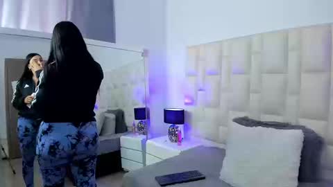 Snapshot of ariana_rouse_ chatting on 23, 9, 2025 ariana online show from 23, 9, 2025