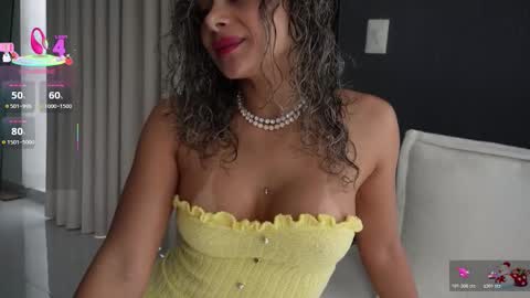 Snapshot of ariana_valdirii chatting on 27, 11, 2025 cristina online show from 27, 11, 2025