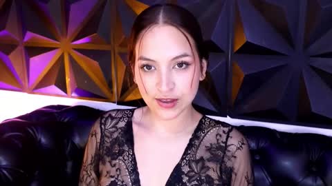 Snapshot of arianaa_jones chatting on 9, 10, 2025 online show from 9, 10, 2025