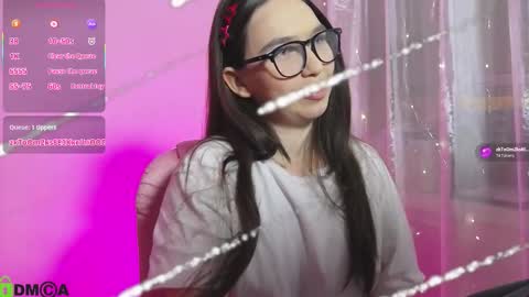 Snapshot of arianahot777 chatting on 17, 11, 2025 arianahot777 online show from 17, 11, 2025