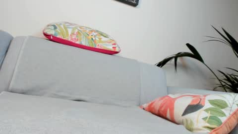 Ariana  Steven online show from 18, 1, 2025