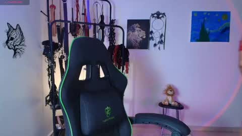 arianna_connorr online show from 15, 4, 2026