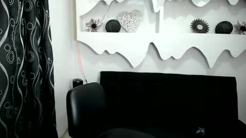 Snapshot of arianna_fairy chatting on 10, 10, 2025 ariana online show from 10, 10, 2025