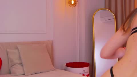 AriannaBae online show from 16, 4, 2026