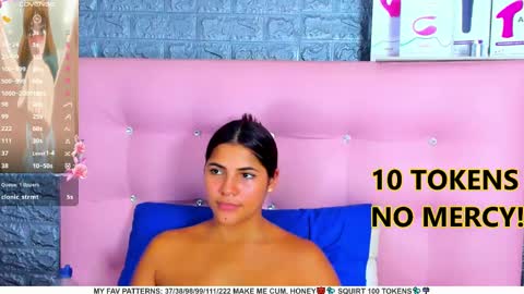 Snapshot of ariannalewis1 chatting on 1, 2, 2025 Arianna online show from 1, 2, 2025