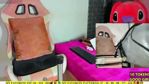 Snapshot of ariannalewis1 chatting on 18, 9, 2025 Arianna online show from 18, 9, 2025