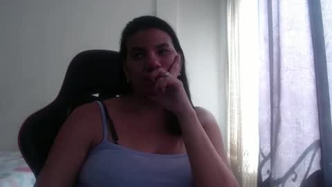 Snapshot of ariannaloovel chatting on 28, 10, 2025 ariannaloovel online show from 28, 10, 2025