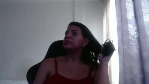 Snapshot of ariannaloovel chatting on 26, 11, 2025 ariannaloovel online show from 26, 11, 2025