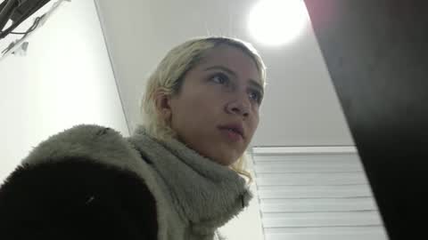 Snapshot of aribunnie chatting on 19, 9, 2025 Ari Bunnie online show from 19, 9, 2025