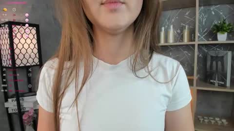 Snapshot of arieceruantes chatting on 28, 11, 2025 Eva online show from 28, 11, 2025