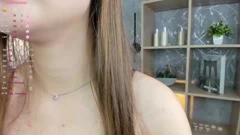 Snapshot of arieceruantes chatting on 1, 12, 2025 Eva online show from 1, 12, 2025