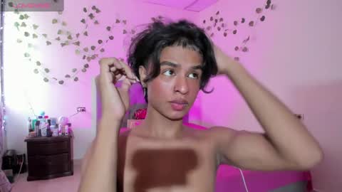 Snapshot of ariel_adan chatting on 28, 9, 2025 ariel_adan online show from 28, 9, 2025