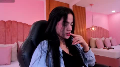 Snapshot of ariel_jonnes chatting on 9, 9, 2025 Ariel online show from 9, 9, 2025