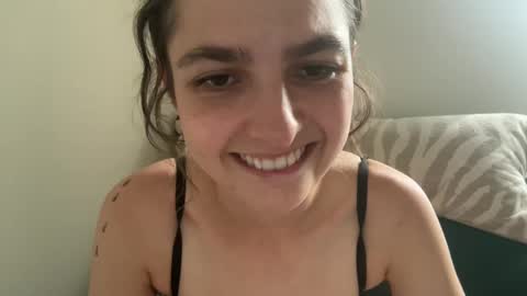 Snapshot of ariel_lena chatting on 11, 9, 2025 Ariel online show from 11, 9, 2025