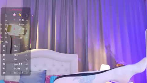 Snapshot of arielabradberry chatting on 10, 11, 2025 Ariel online show from 10, 11, 2025