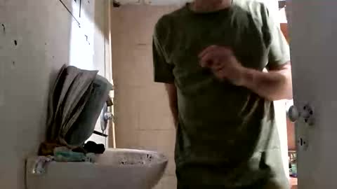 Snapshot of arielferdman chatting on 20, 10, 2025 arielferdman online show from 20, 10, 2025