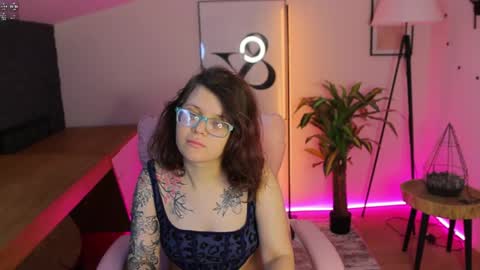 Ariell Mini online show from 20, 5, 2026