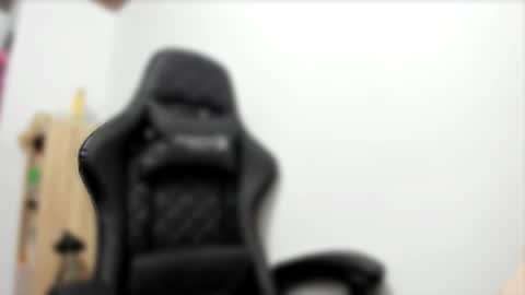 Stephany  online show from 8, 3, 2026