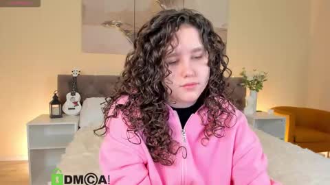 Snapshot of ariella_sol chatting on 5, 10, 2025 Ariella GTM3 Tue Wed Thu Fri Sat 0400 am-1030pm online show from 5, 10, 2025