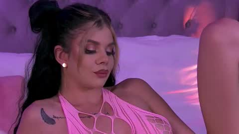 Snapshot of ariellsweety chatting on 13, 9, 2025 Ariell online show from 13, 9, 2025