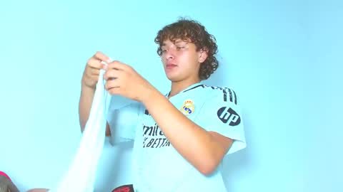 Ariel Aoir online show from 18, 4, 2026