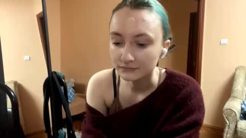 I am Anny ntmu Lets hit 10 Thumbs Up together online show from 7, 11, 2025