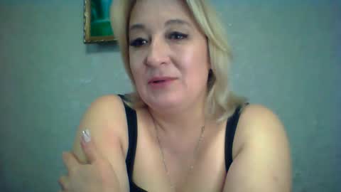 ArielXLoveresss online show from 3, 10, 2025
