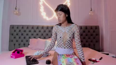 Snapshot of arietta_skinny chatting on 10, 3, 2026 Arietta online show from 10, 3, 2026