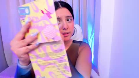 arihanna_london online show from 14, 5, 2026
