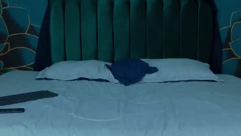 Ari online show from 18, 2, 2025