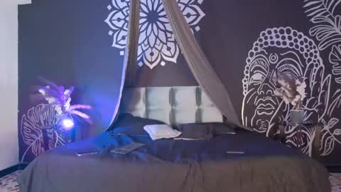 Ari online show from 13, 9, 2025