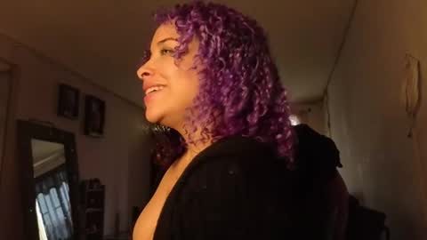 Snapshot of arikatorres chatting on 18, 9, 2025 Arin online show from 18, 9, 2025