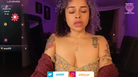 Snapshot of arikatorres chatting on 6, 10, 2025 Arin online show from 6, 10, 2025