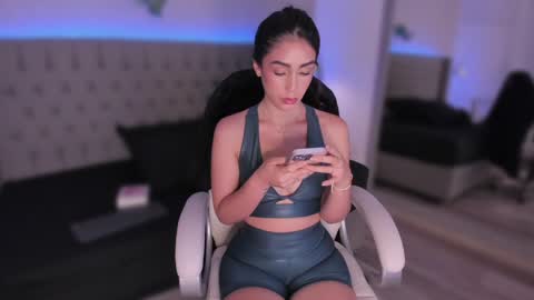 AriKohler online show from 26, 12, 2024